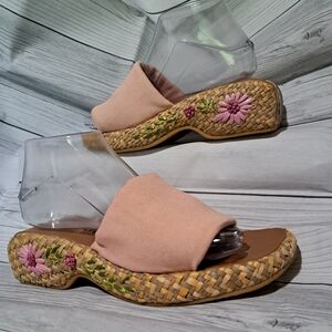 ME TOO Women's Size 7.5 Sandals - Style Name "ALICIA" - Embroidered - Boho